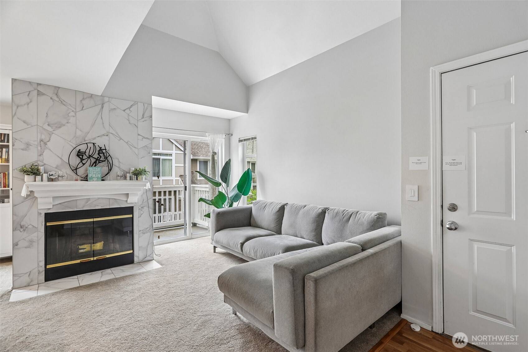 6625 SE Cougar Mountain WAY #2, Bellevue, WA 98006