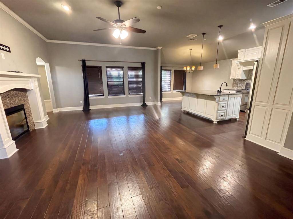 704 SW 149th PL, Oklahoma City, OK 73170