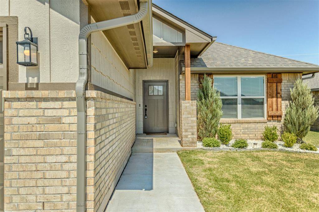 12009 NW 121st CIR, Yukon, OK 73099