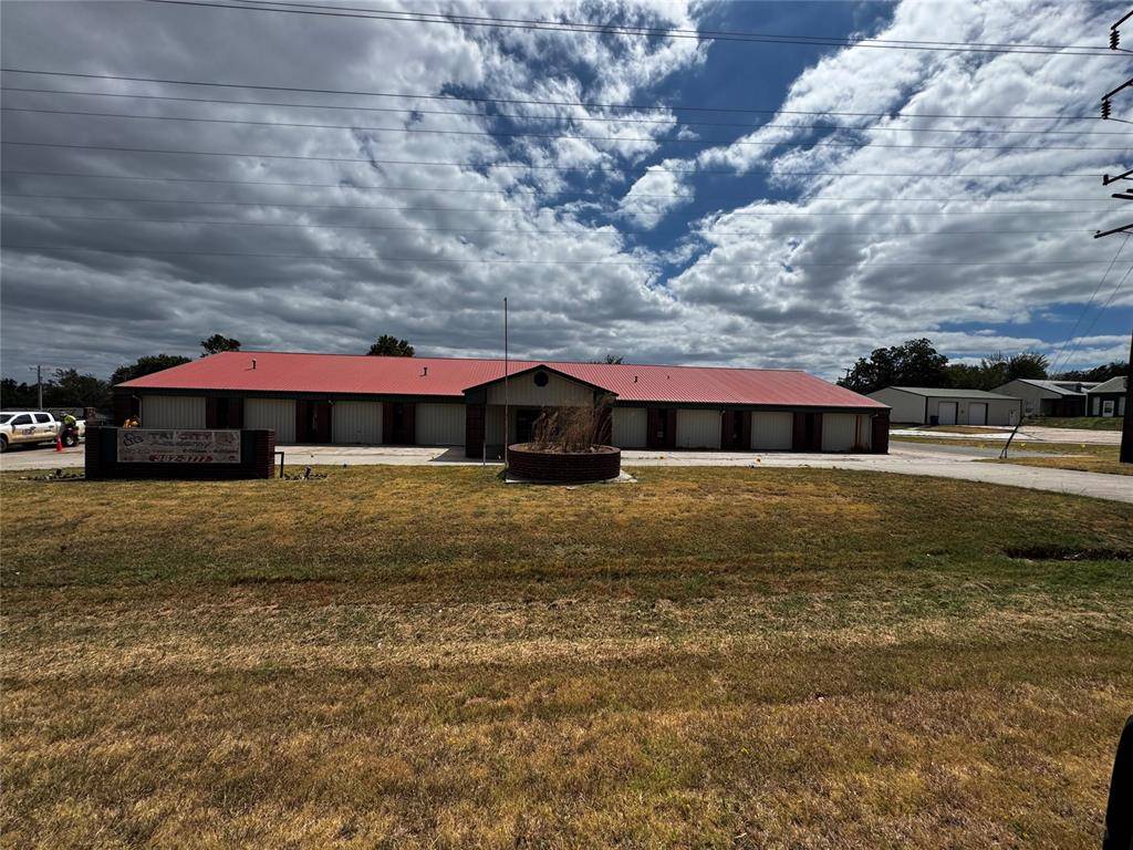1805 W Wrangler BLVD, Seminole, OK 74868