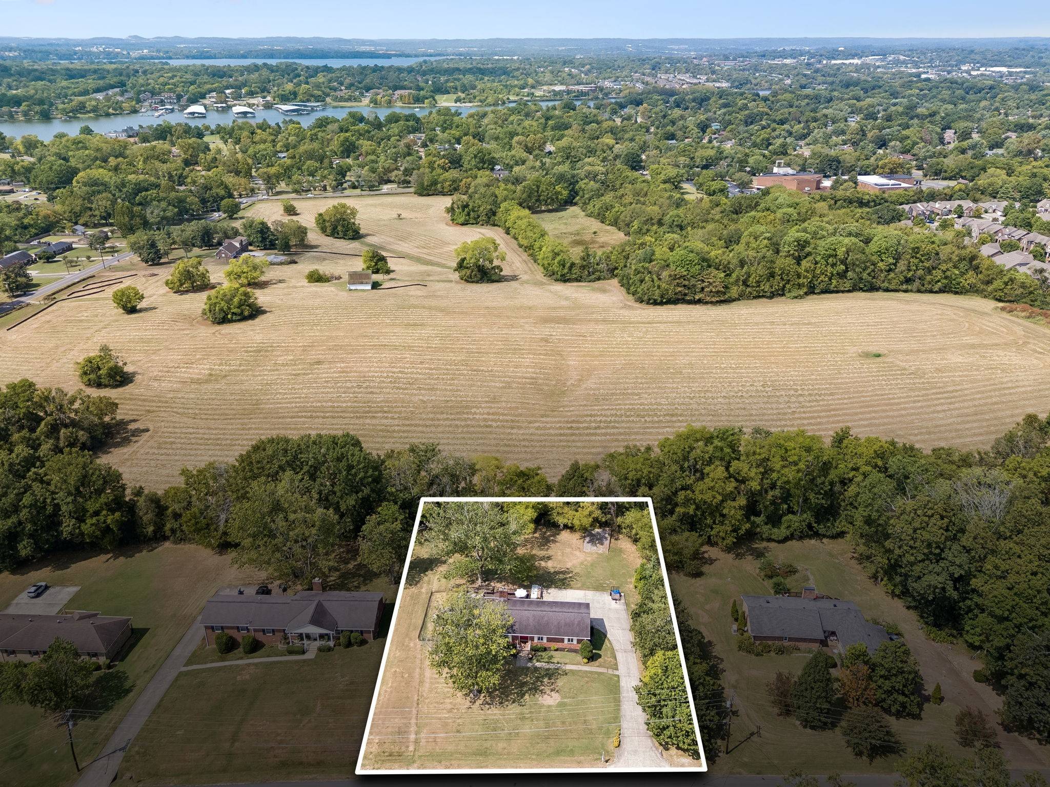 105 Stuart Dr, Hendersonville, TN 37075