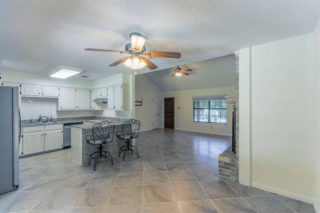 14007 Harbor Drive, Woodway, TX 76712