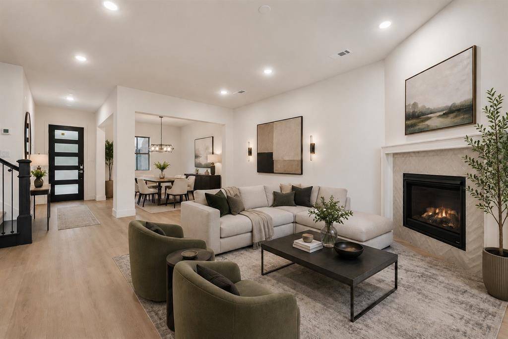 444 Waters Edge Drive #720, Hickory Creek, TX 75065