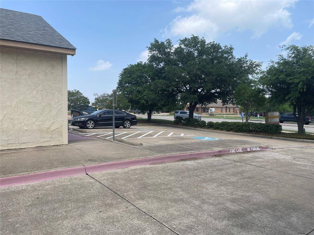 2379 Gus Thomasson Road, Mesquite, TX 75150