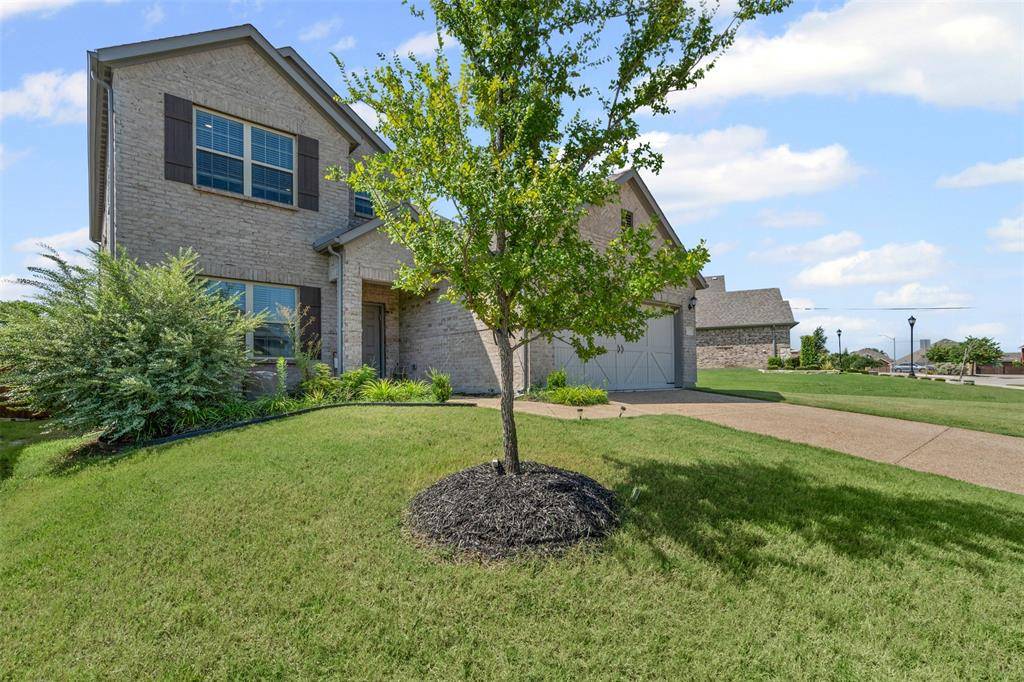 1206 Fox Chase Drive, Mansfield, TX 76063