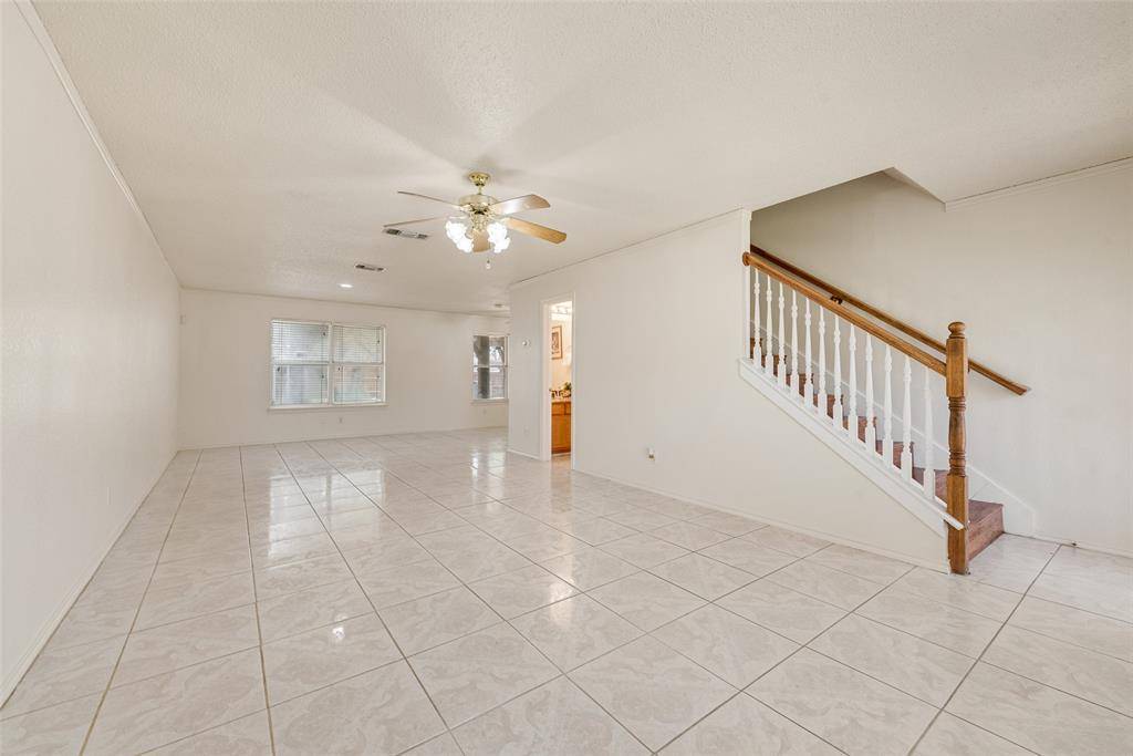 1412 Santa Elena Plaza, Dallas, TX 75211