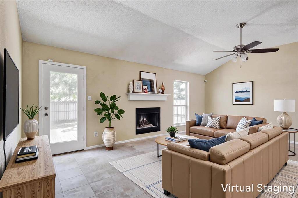 5808 Caprock Drive, Arlington, TX 76018