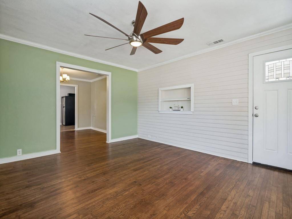 5610 Lyons Road, Garland, TX 75043