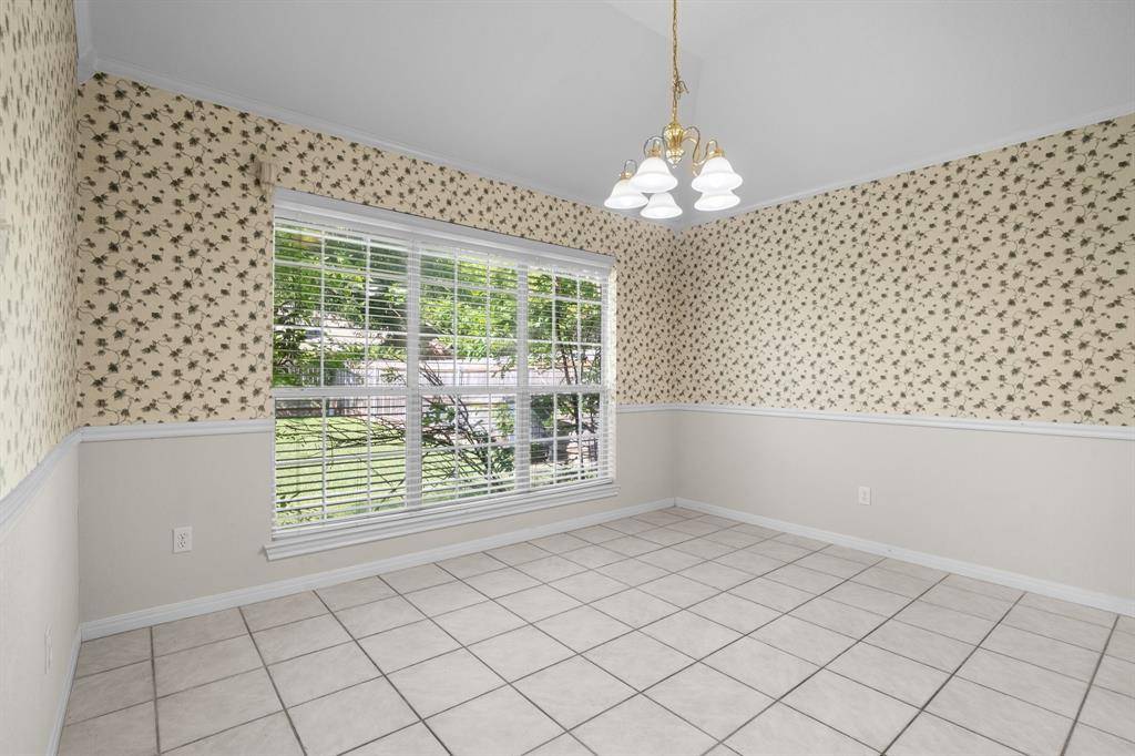 1005 Cheyenne Trail, Hewitt, TX 76643