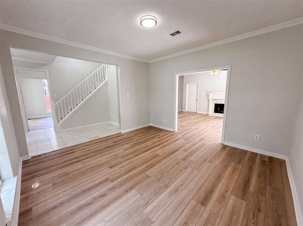 317 Riverwalk Lane, Irving, TX 75063