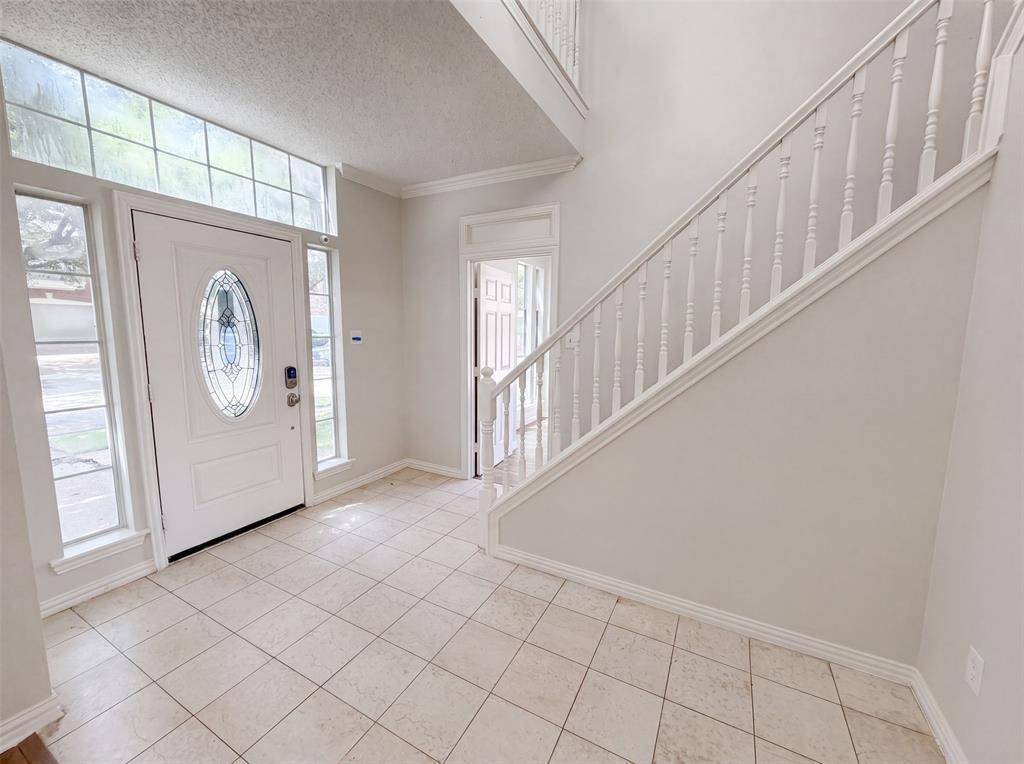 317 Riverwalk Lane, Irving, TX 75063