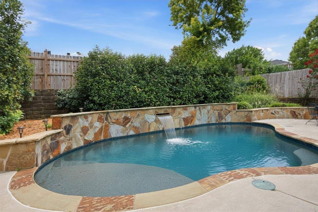 600 Crystal Falls Drive, Mckinney, TX 75071