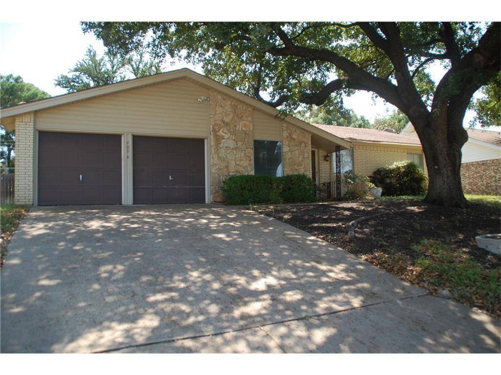 409 Wilshire Drive, Euless, TX 76040