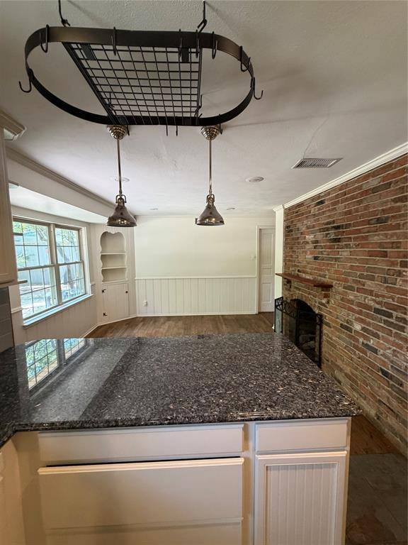 6452 E Lovers Lane, Dallas, TX 75214