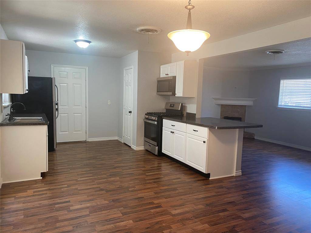 308 Case Street, Weatherford, TX 76086