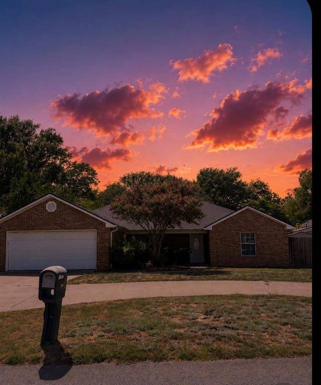 311 Baker Street, Lindale, TX 75771