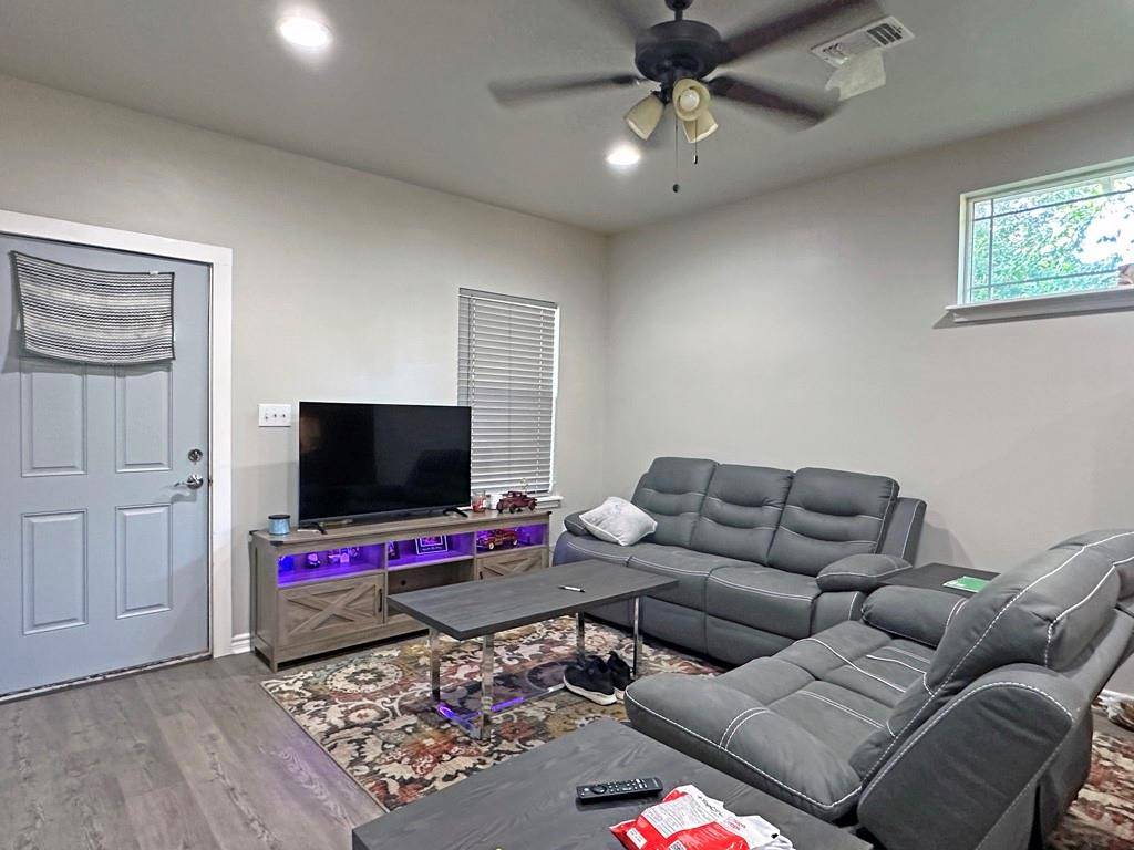 11281 Moss Street, Brownsboro, TX 75756