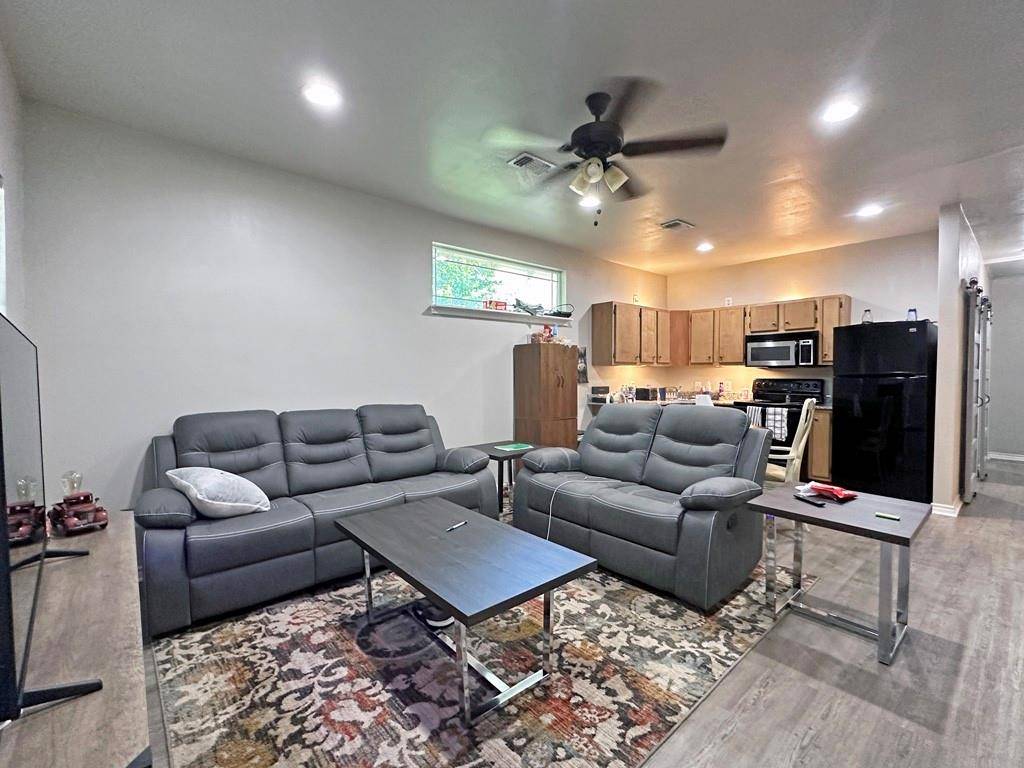 11281 Moss Street, Brownsboro, TX 75756