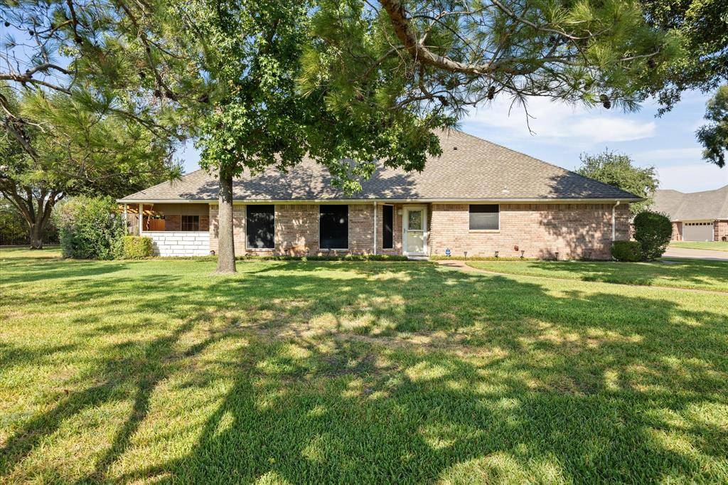 1202 Henard Lane, Granbury, TX 76048