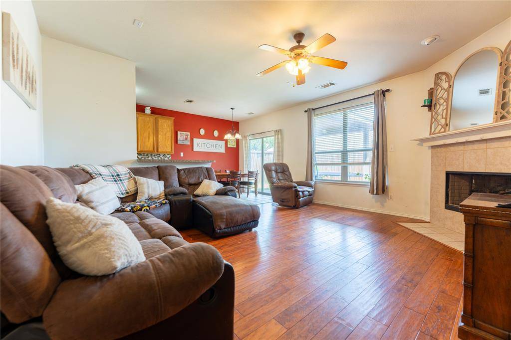 482 Hunters Ridge Drive, Melissa, TX 75454
