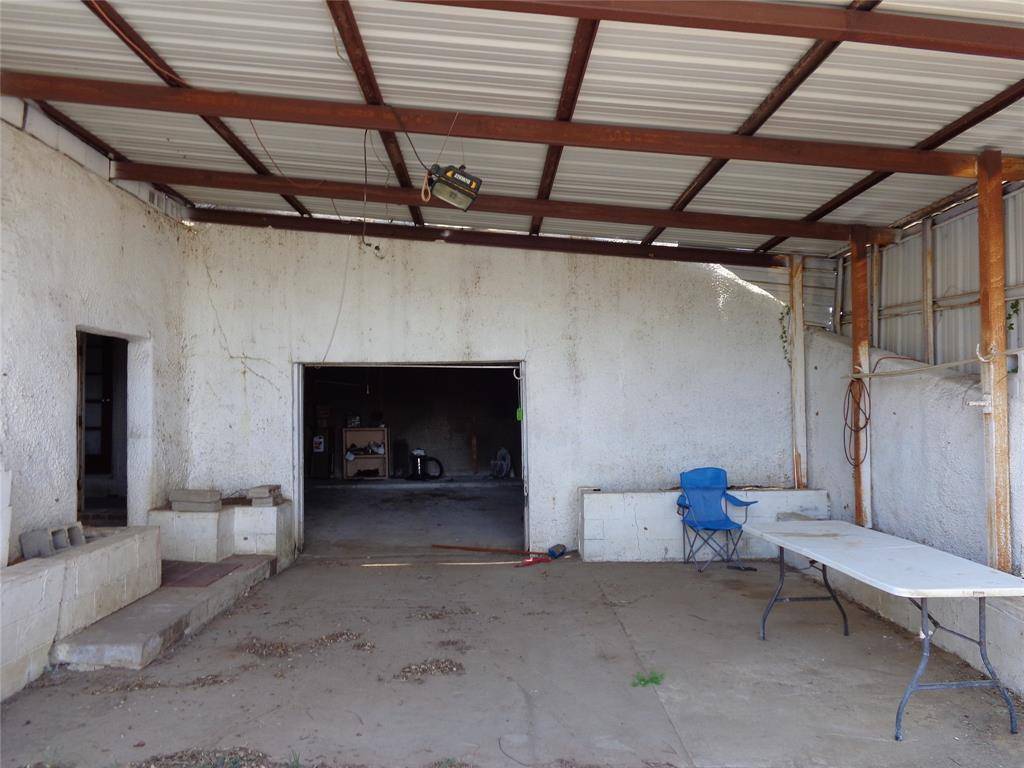 212 Private Road 114, Covington, TX 76636