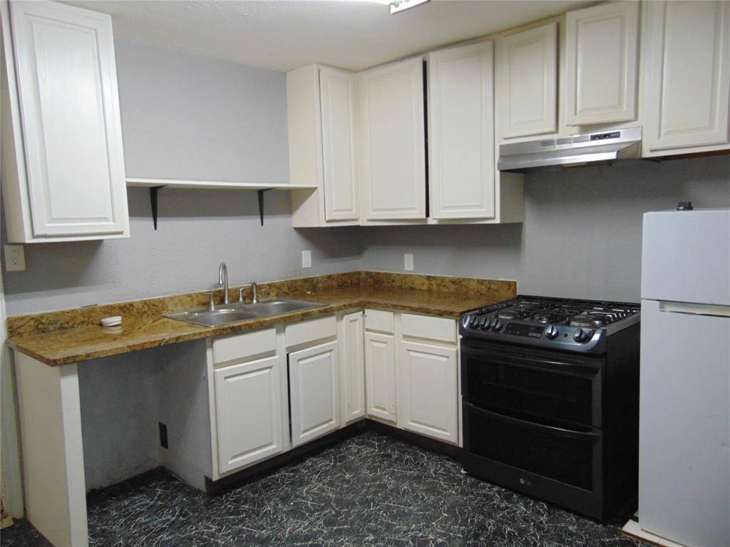 2233 Talco Drive, Dallas, TX 75241