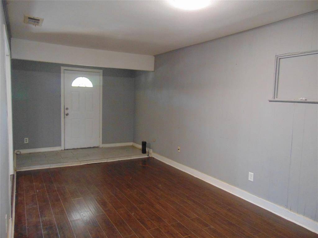 2233 Talco Drive, Dallas, TX 75241