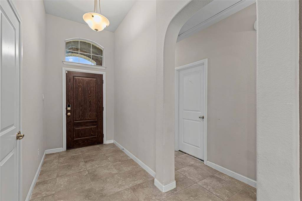 629 Dunster Lane, Saginaw, TX 76131