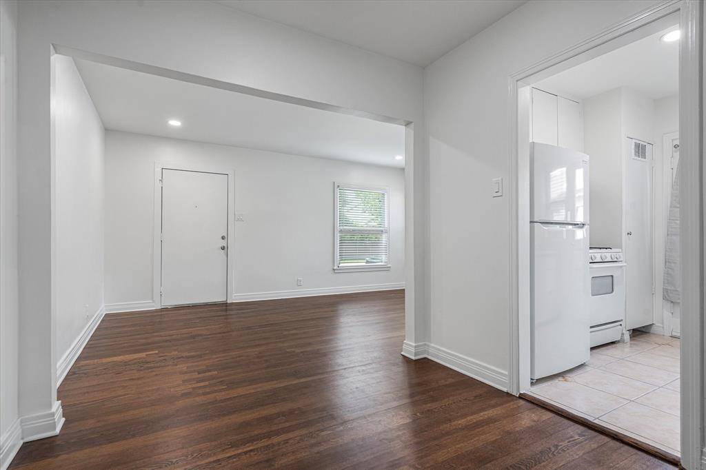 6206 Winton Street, Dallas, TX 75214