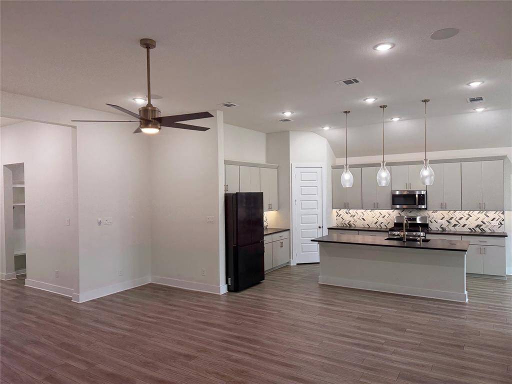 7213 Camilla Street, Aubrey, TX 76227