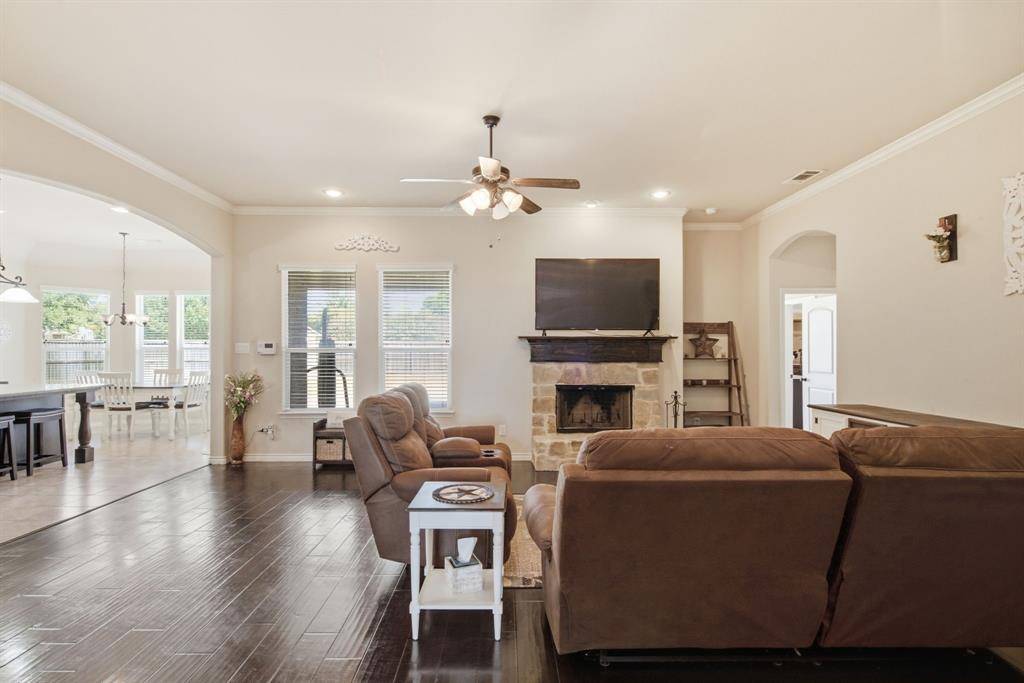 3112 White Horse Court, Granbury, TX 76049
