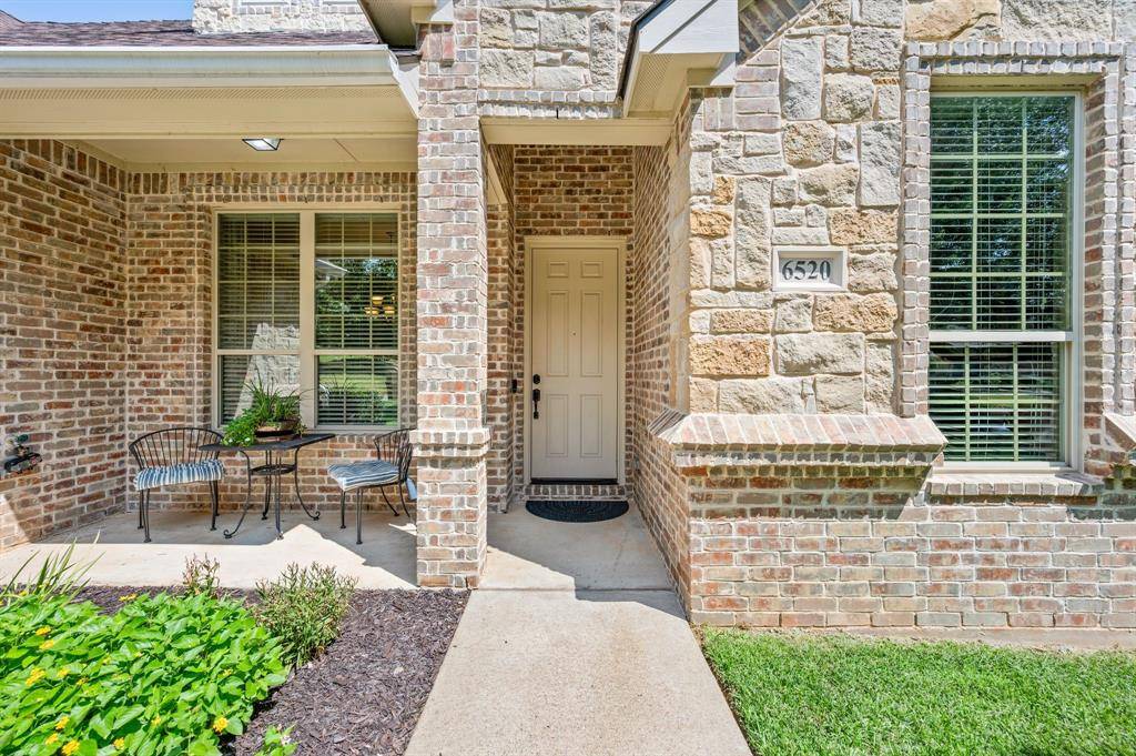 6520 Valleyview Drive, North Richland Hills, TX 76182