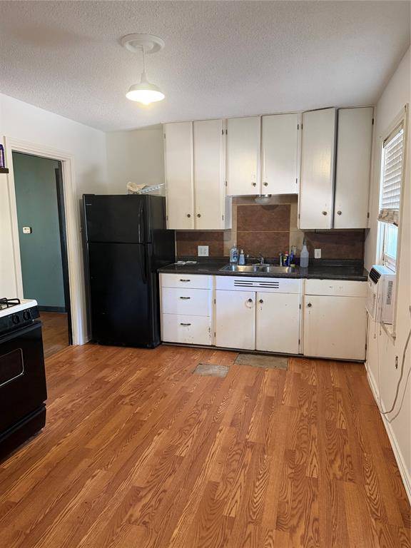 137 Bowie Street, Mcgregor, TX 76657