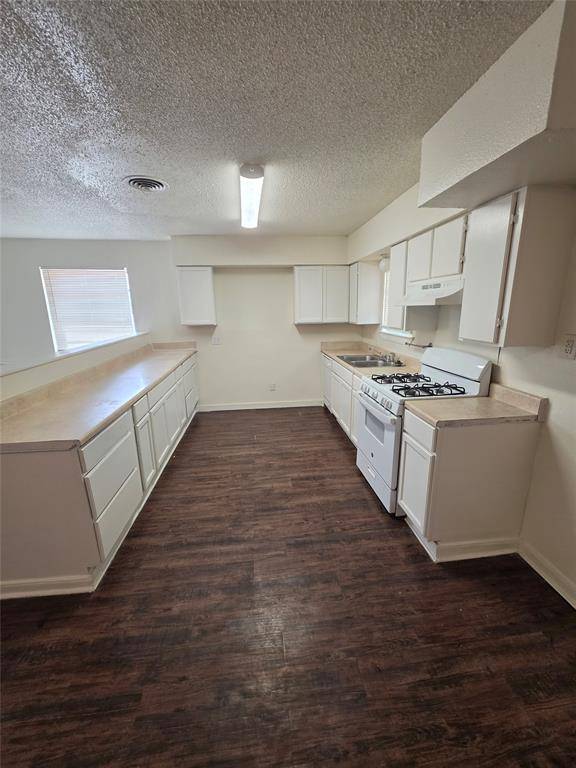 9421 Bluffcreek Drive, Dallas, TX 75227