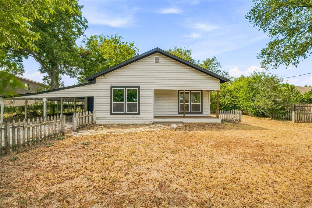 403 N Gaither Street, Glen Rose, TX 76043