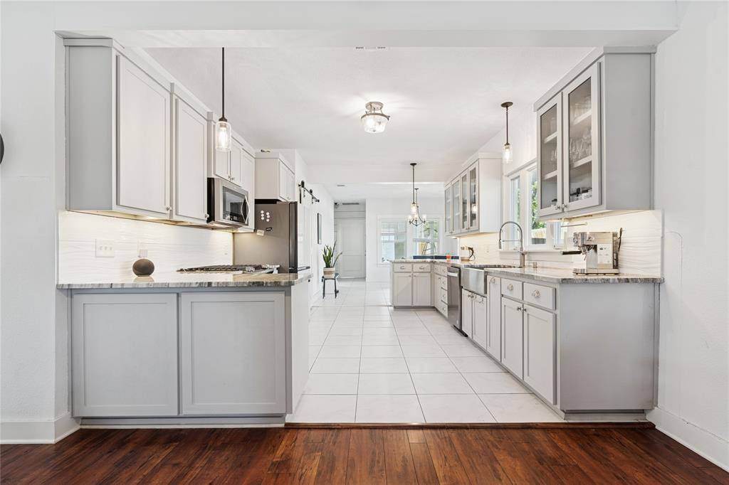 2844 S Adams Street, Fort Worth, TX 76110