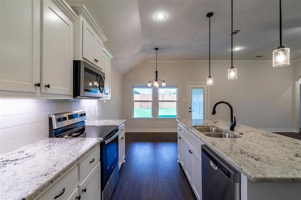908 Tippit Lane, Greenville, TX 75098