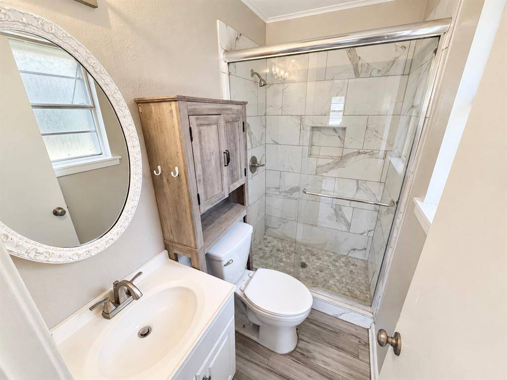 2532 La Vonne, Bossier City, LA 71111