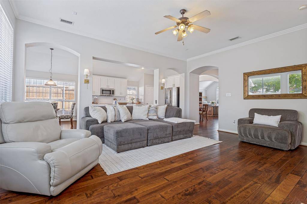 6119 Laurel Crest Lane, Sachse, TX 75048