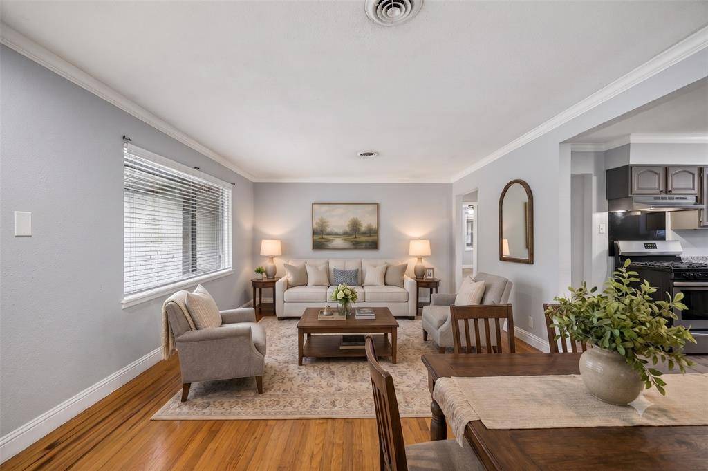 2332 Hartline Drive, Dallas, TX 75228