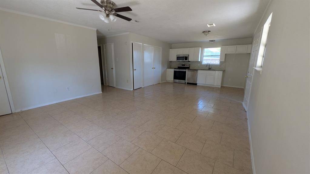 101 Pecan Street, Howe, TX 75459