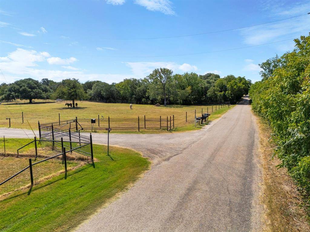 131 Private Road 3662, China Spring, TX 76633