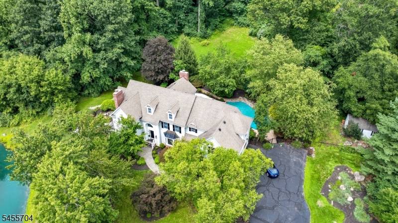 7 Stillery Rd, Tewksbury Twp., NJ 08833