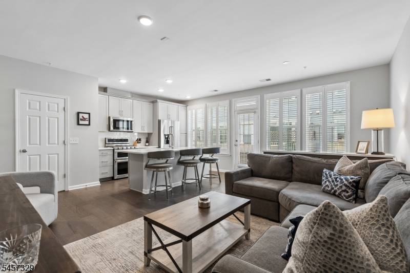 75 Robeson St, Somerville Boro, NJ 08876