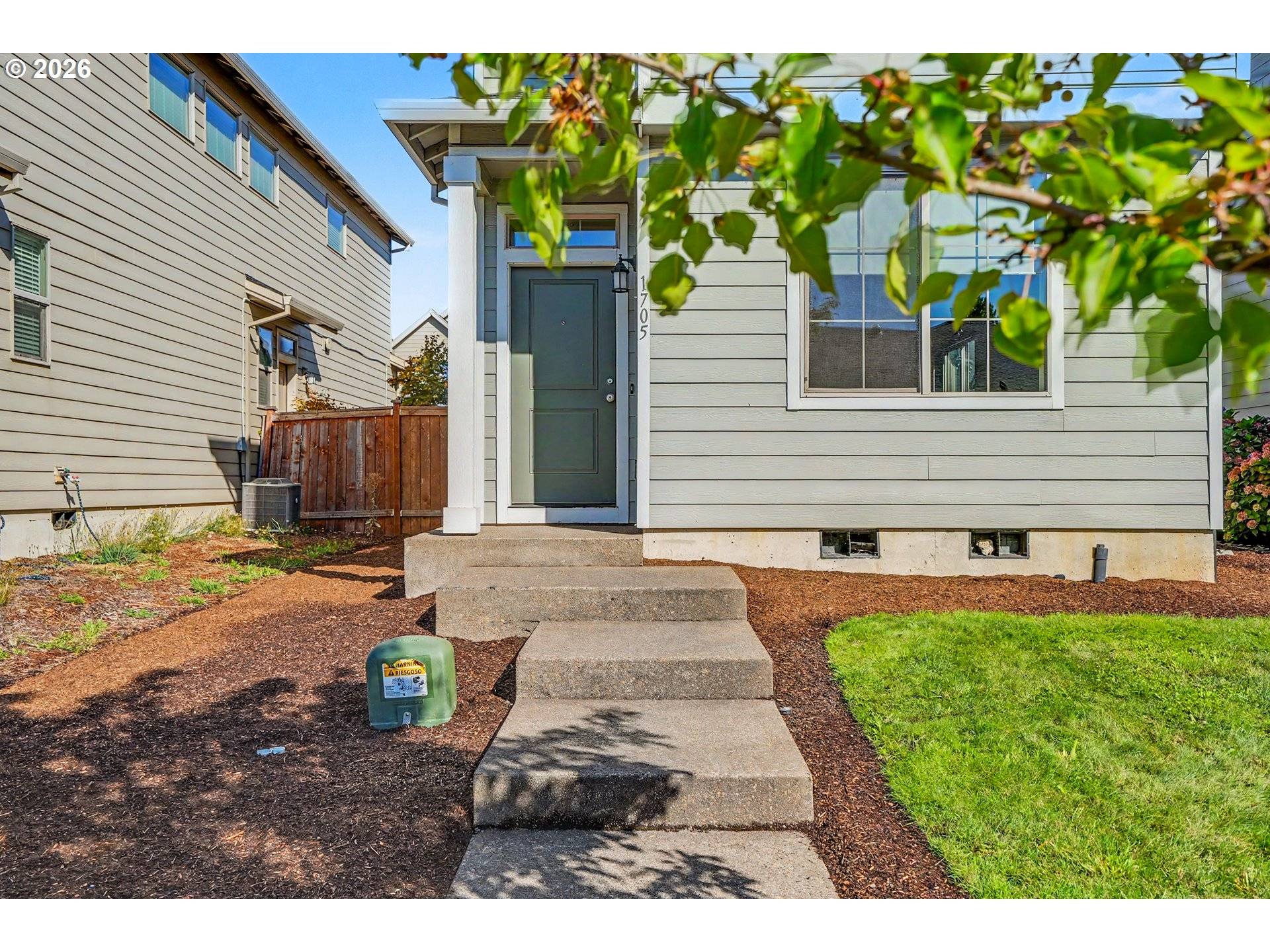 1705 MERGANSER ST, Silverton, OR 97381