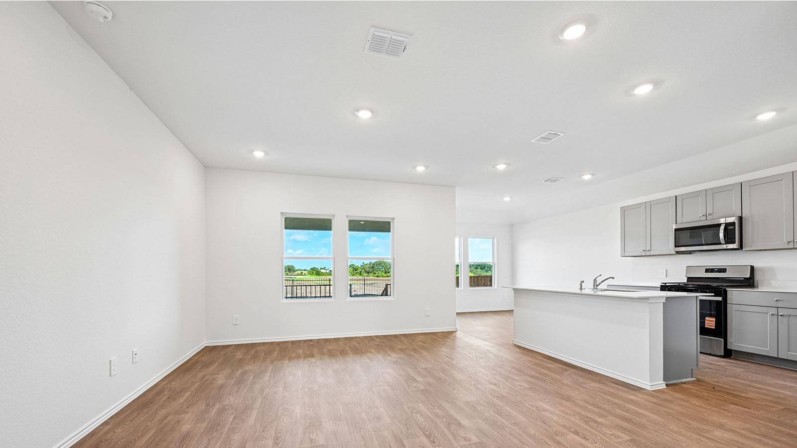 200 Salkeld DR, Uhland, TX 78640