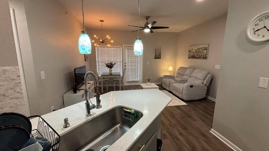 2320 Gracy Farms LN ##911, Austin, TX 78758
