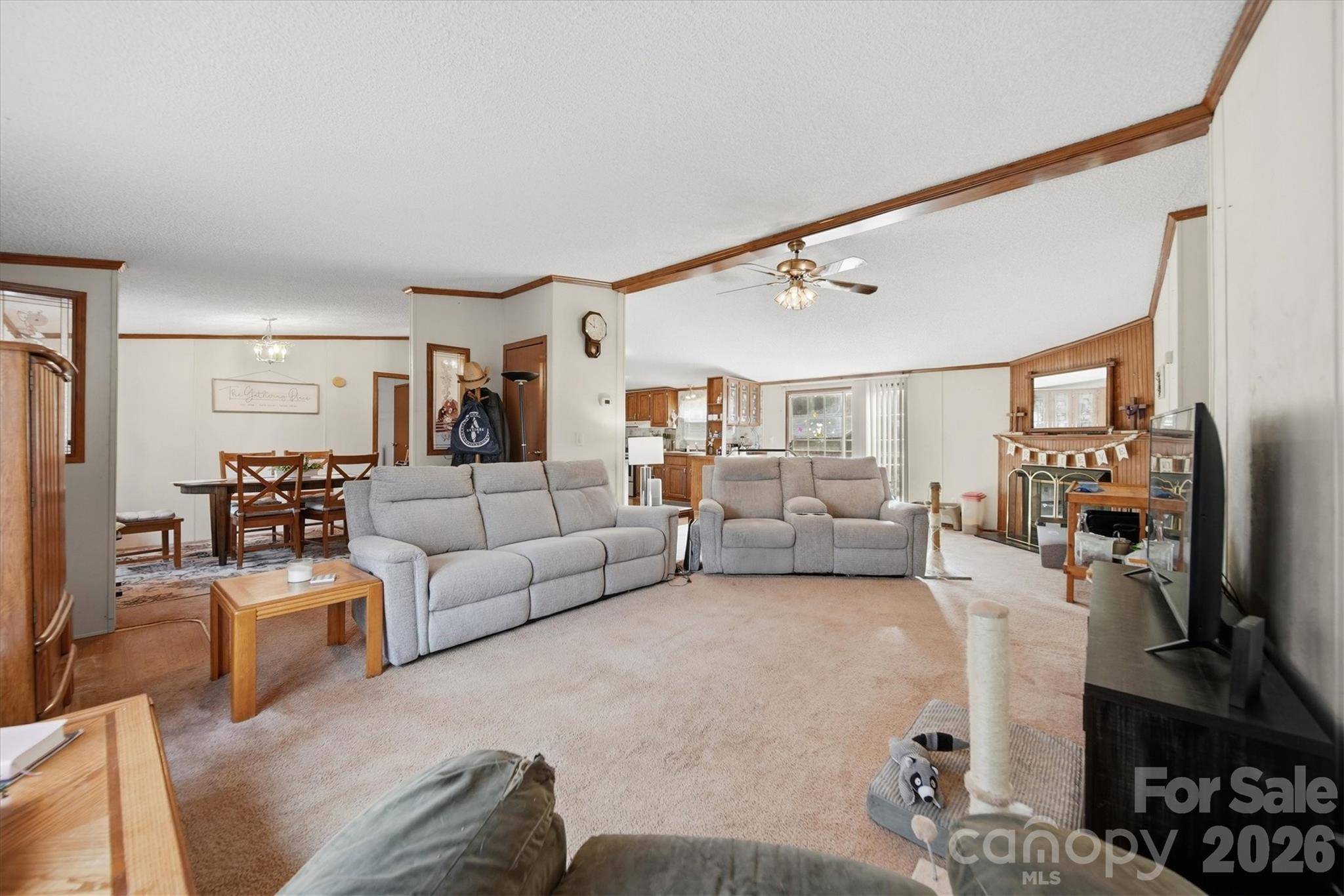 107 10th ST NE, Hildebran, NC 28637