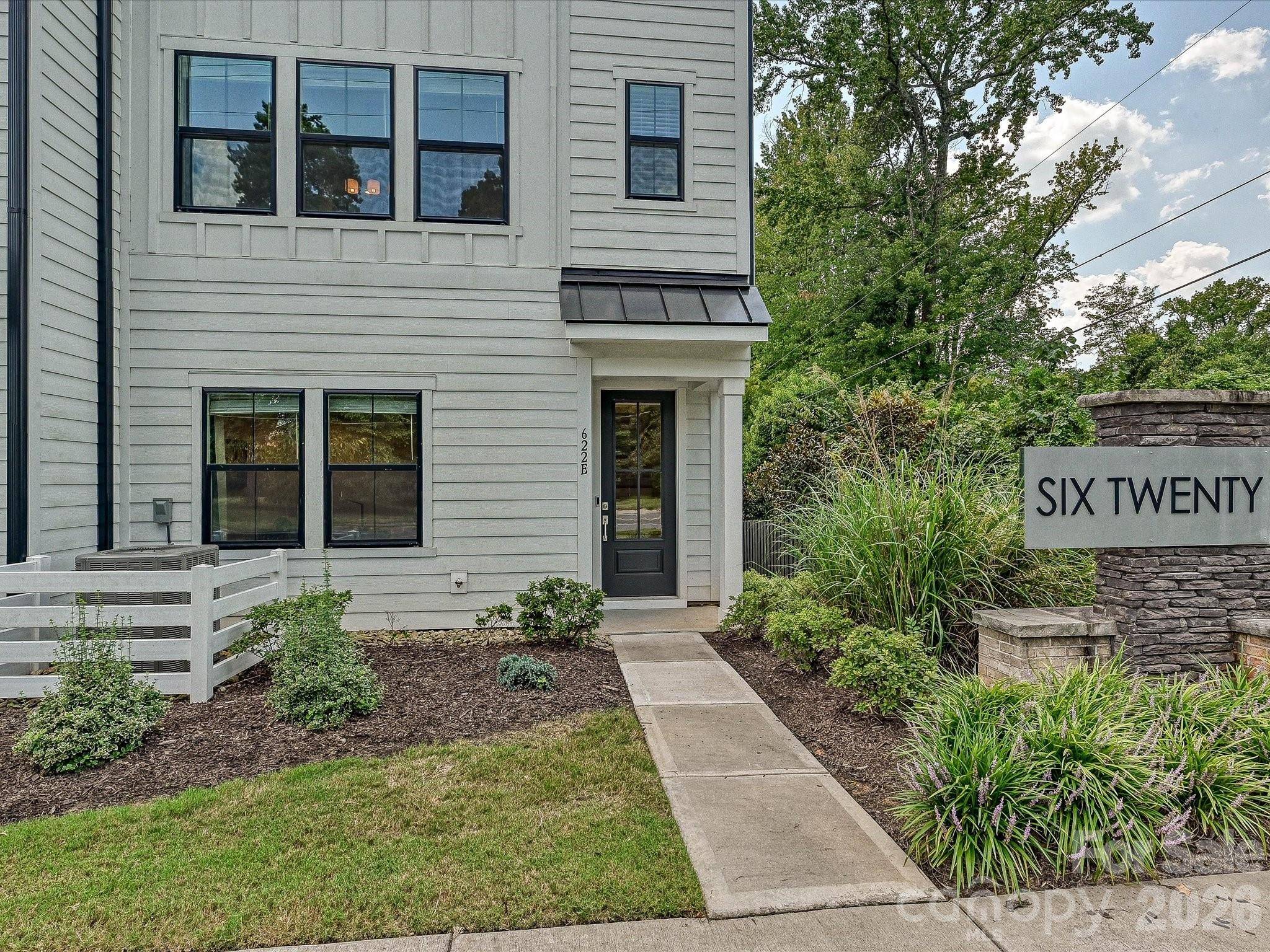 622 E Woodlawn RD, Charlotte, NC 28209