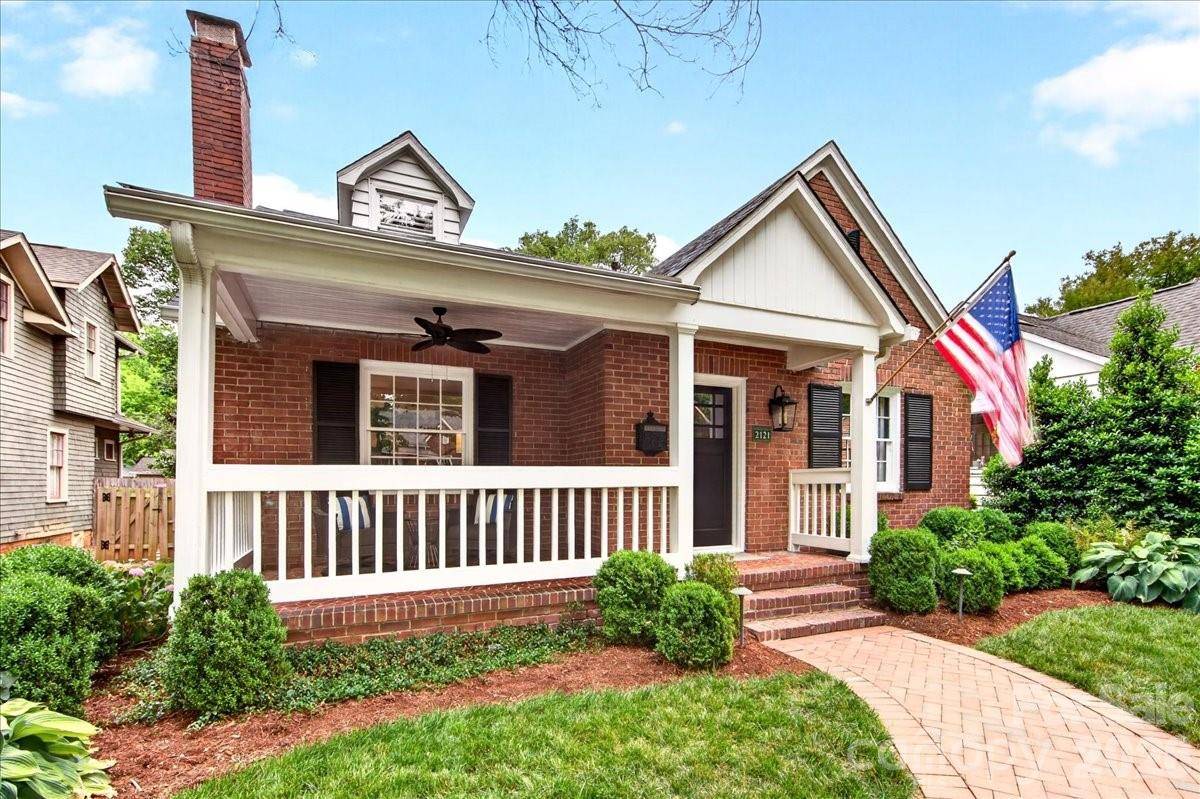2121 Charlotte DR, Charlotte, NC 28203